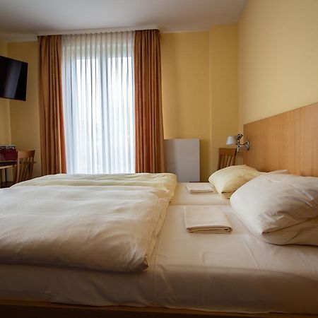 Hotel Goldene Gans Mannheim Buitenkant foto