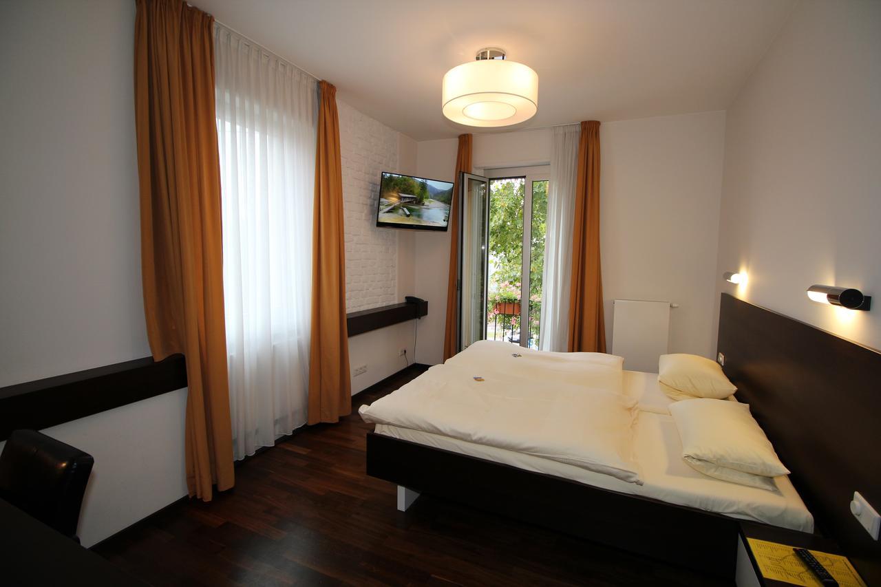 Hotel Goldene Gans Mannheim Buitenkant foto