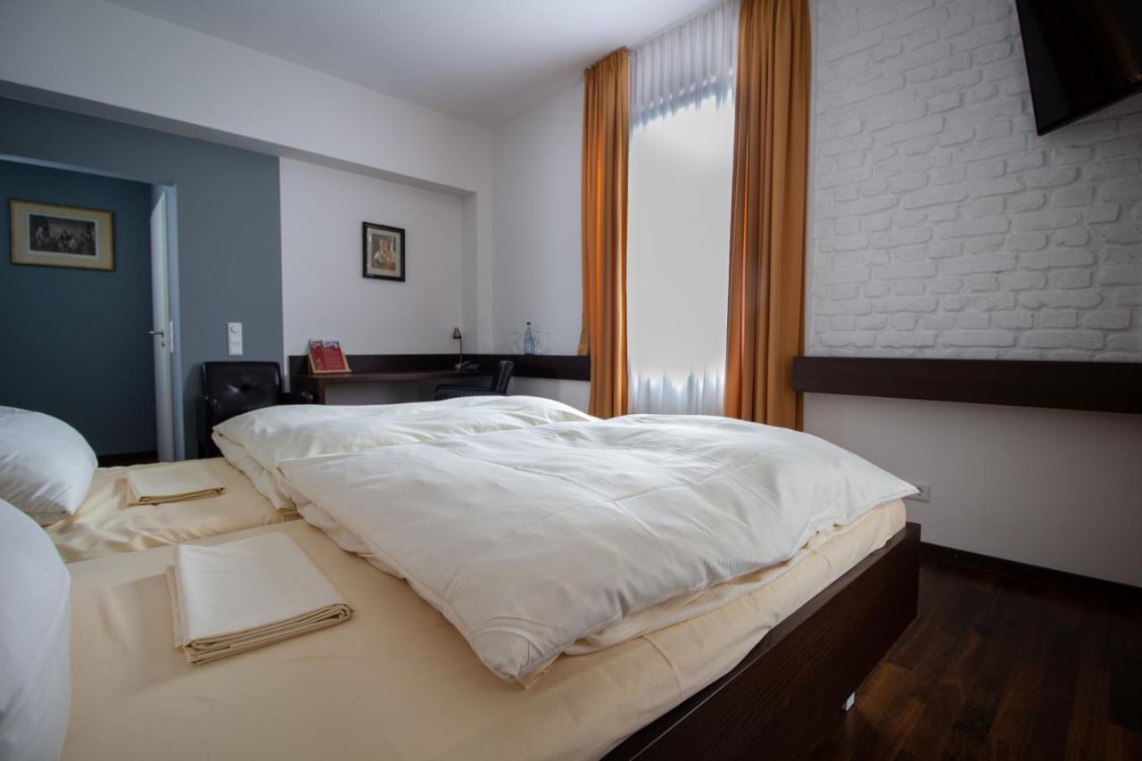 Hotel Goldene Gans Mannheim Buitenkant foto
